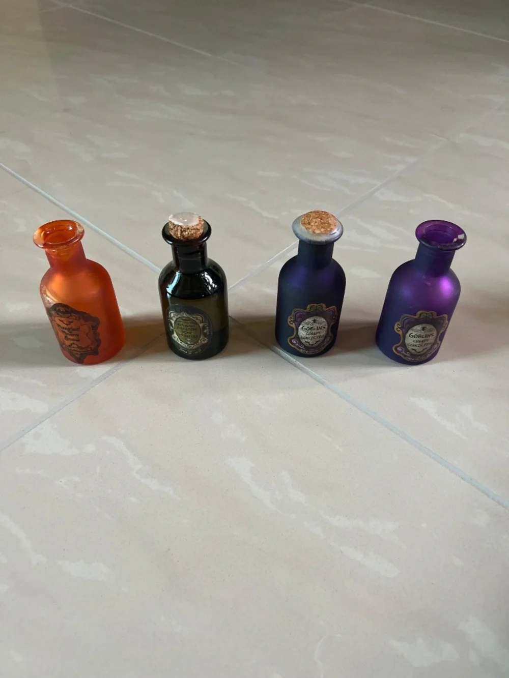 0010 Six-piece Halloween witch’s apothecary and potion bottle décor lot